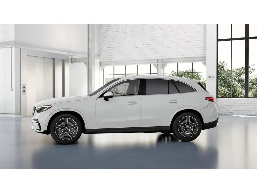 New 2027 White Mercedes-Benz GLC 300 image 35