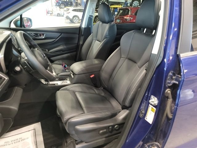Used 2026 Sapphire Blue Pearl Subaru Limited image 9