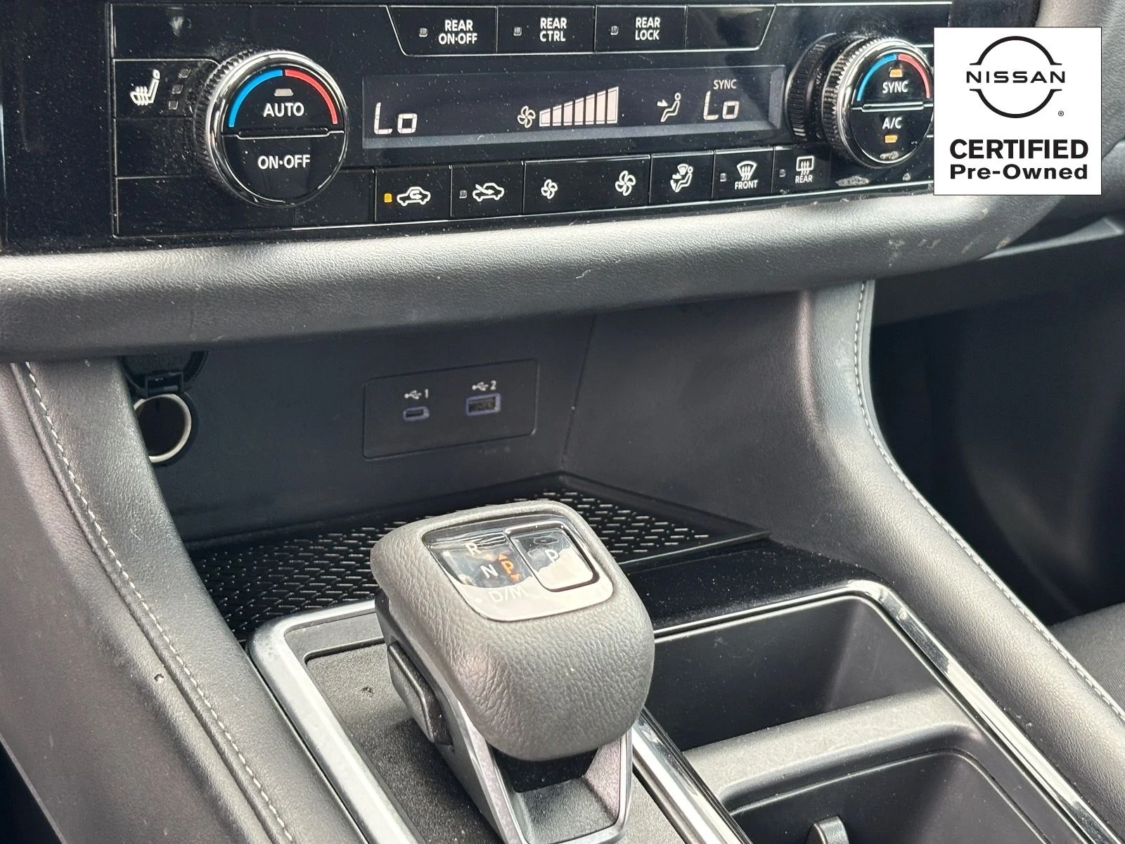 Used 2025 Deep Ocean Blue Pearl Nissan SV image 26