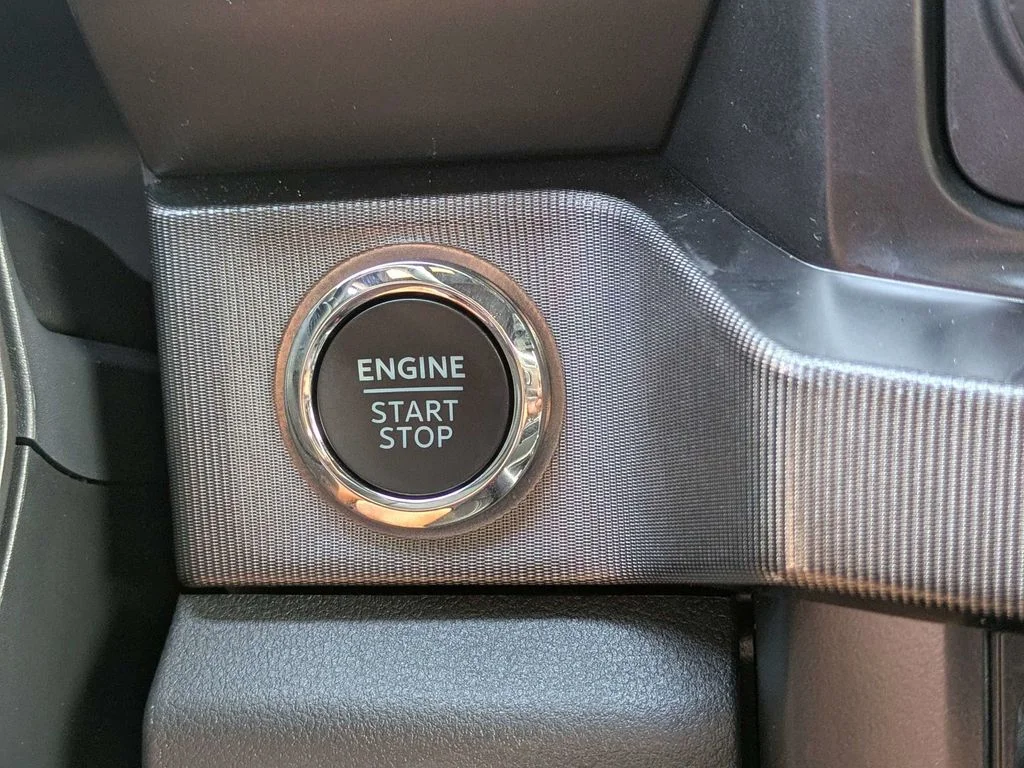 Used 2026 Red Ford Platinum image 32