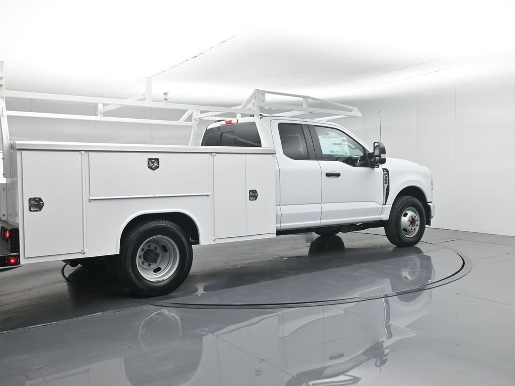 New 2026 Oxford White Ford XL image 32