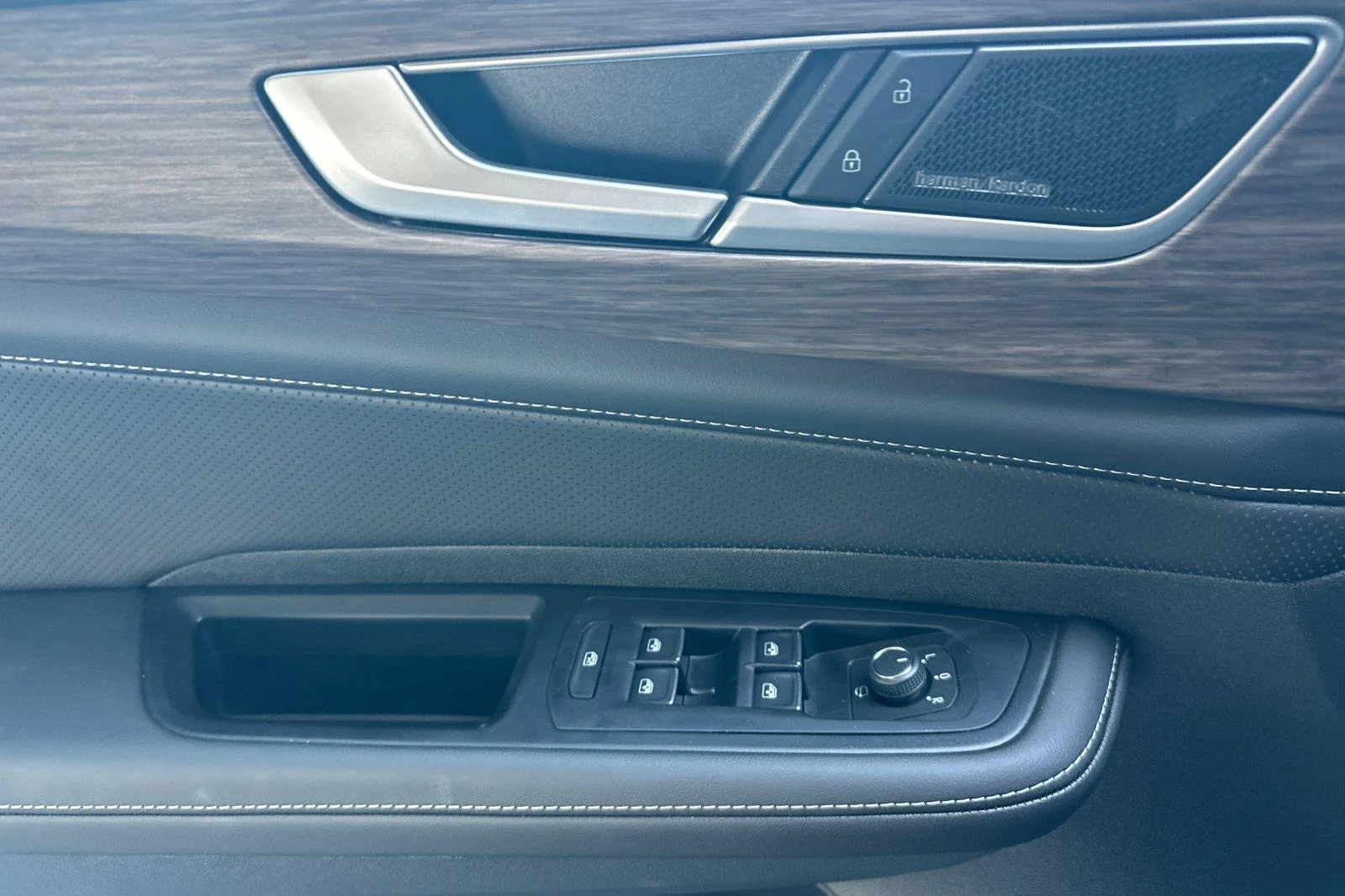 New 2026 Pure Gray Volkswagen 2.0T SEL Premium R-Line image 11