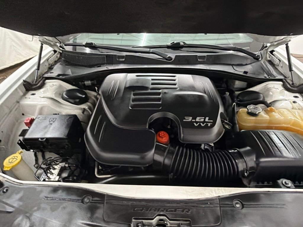 Used 2017 White Dodge SE image 32