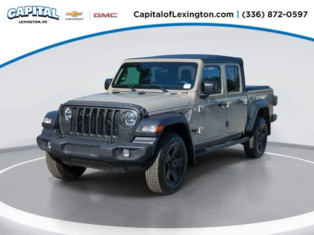 2020 Jeep Gladiator Sport's photo