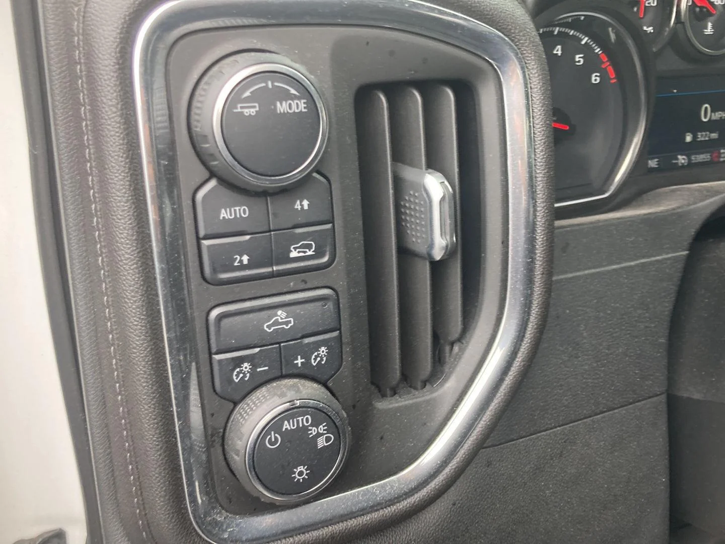 Used 2021 Summit White Chevrolet LT image 14