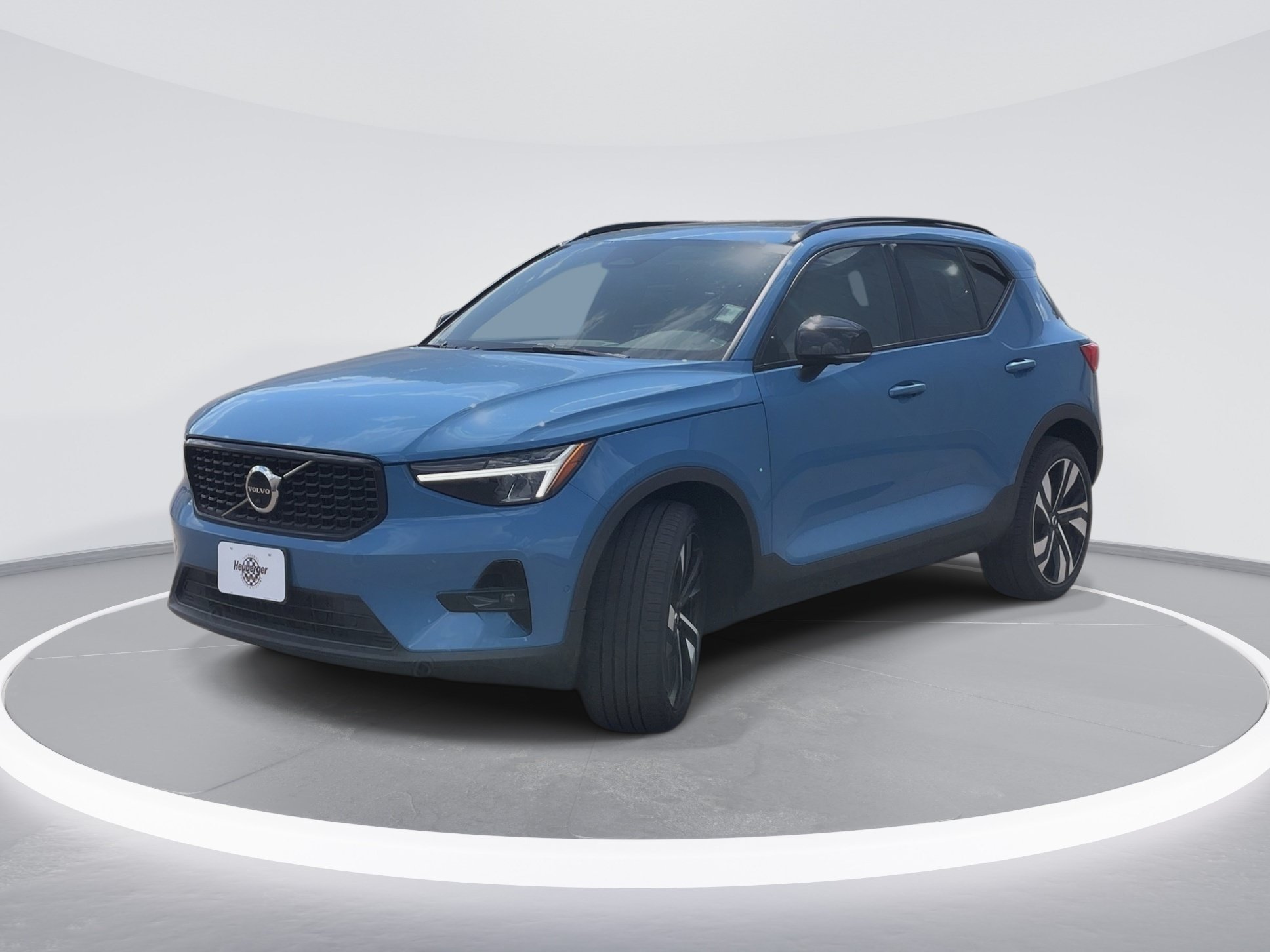 Used 2023 Thunder Grey Metallic Volvo Ultimate Dark Theme image 3
