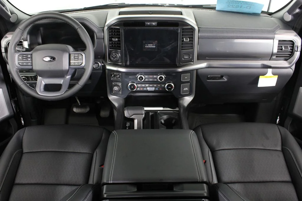 New 2026 Agate Black Metallic Ford Lariat image 27