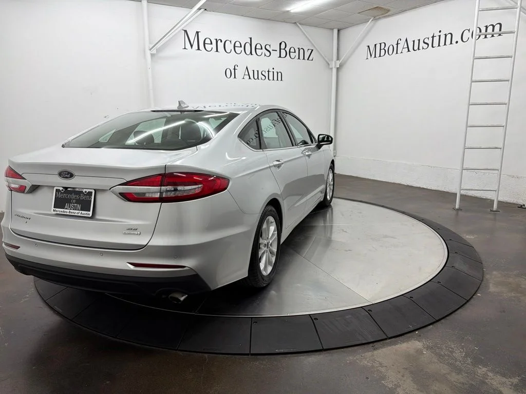 Used 2019 Silver Ford SE image 7