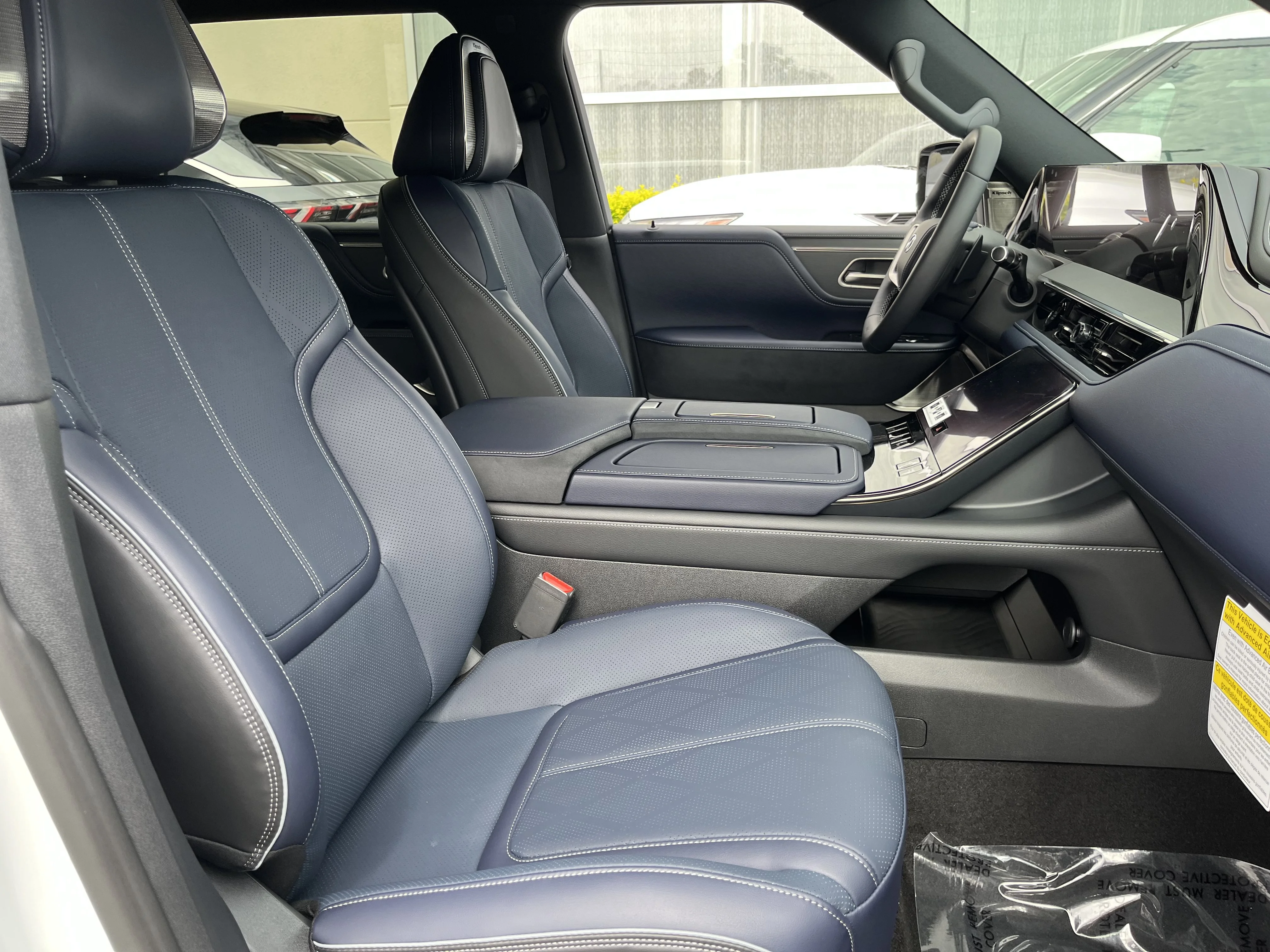 New 2027 Radiant White INFINITI SPORT image 19