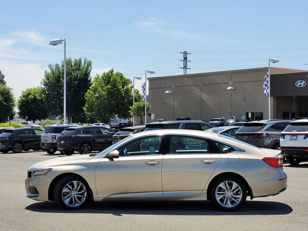 2018 Honda Accord LX - Photo 7