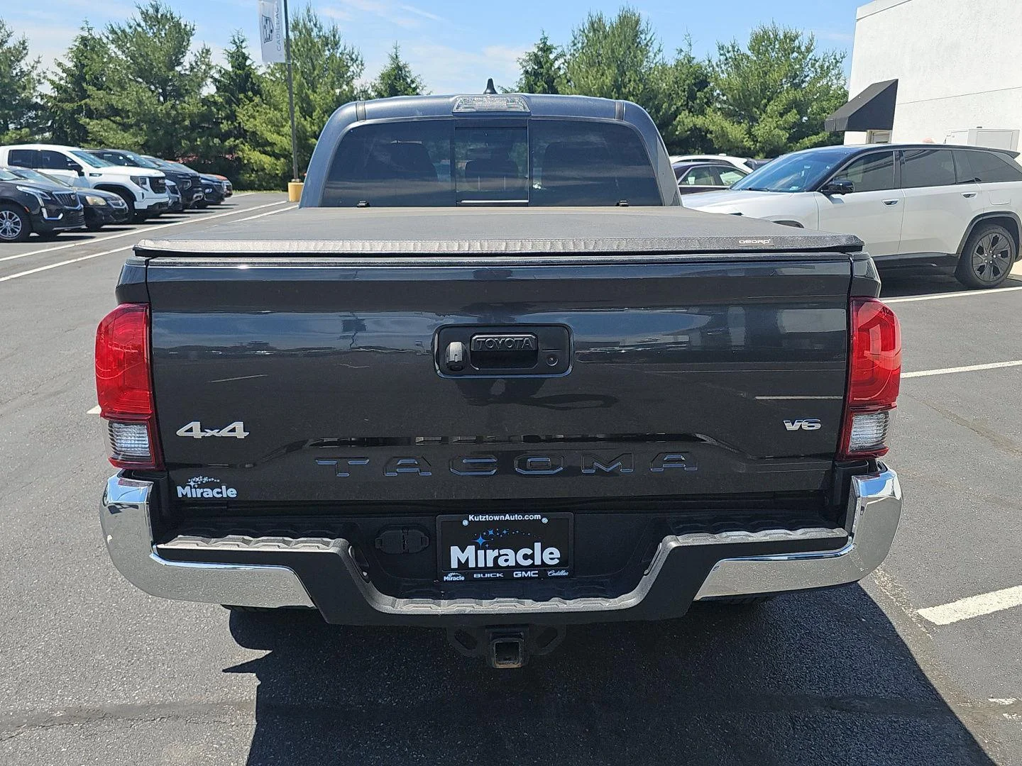 Used 2022 Magnetic Gray Metallic Toyota SR5 image 25