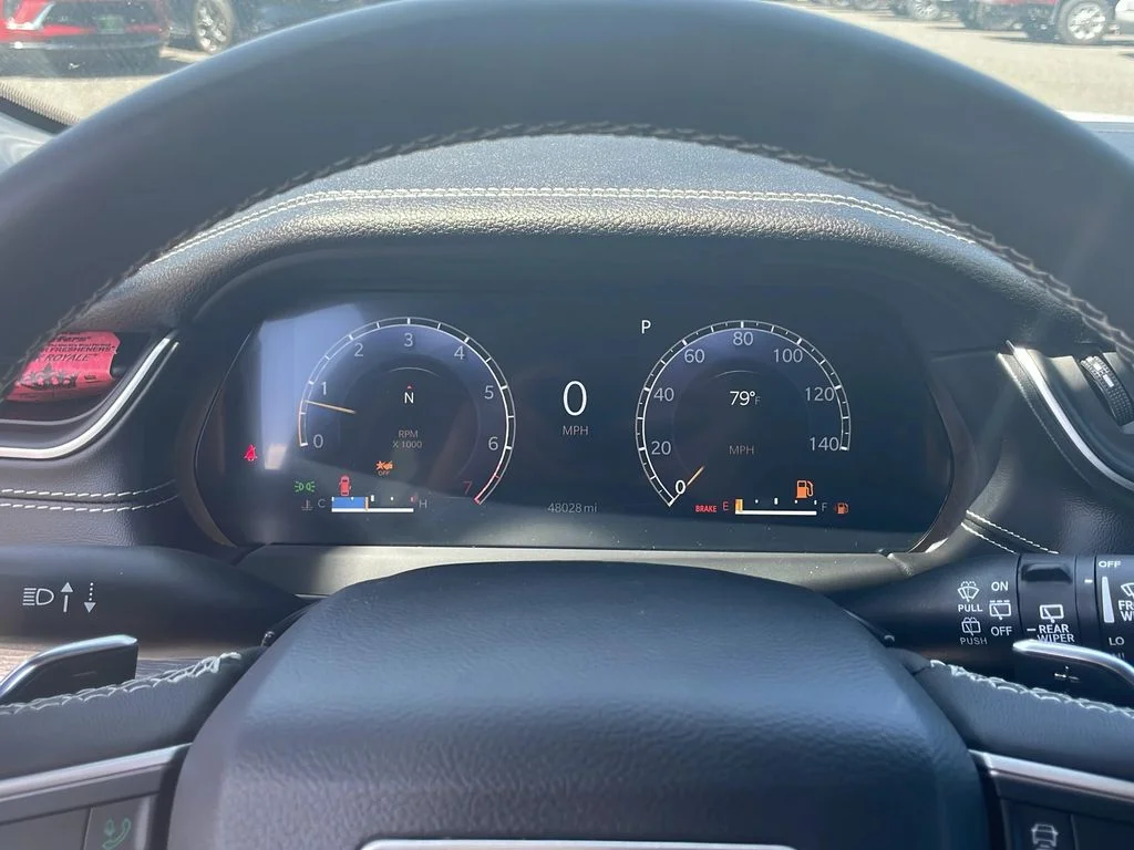 Used 2023 Bright White Jeep Limited image 17