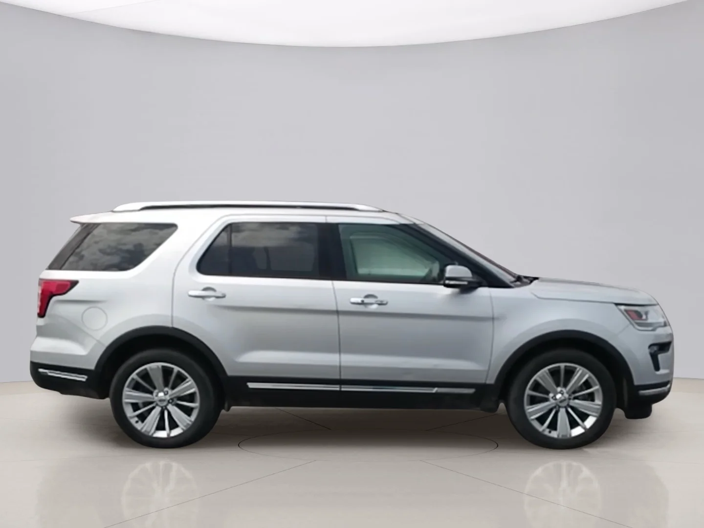 Used 2019 Silver Ford LIMITED image 6