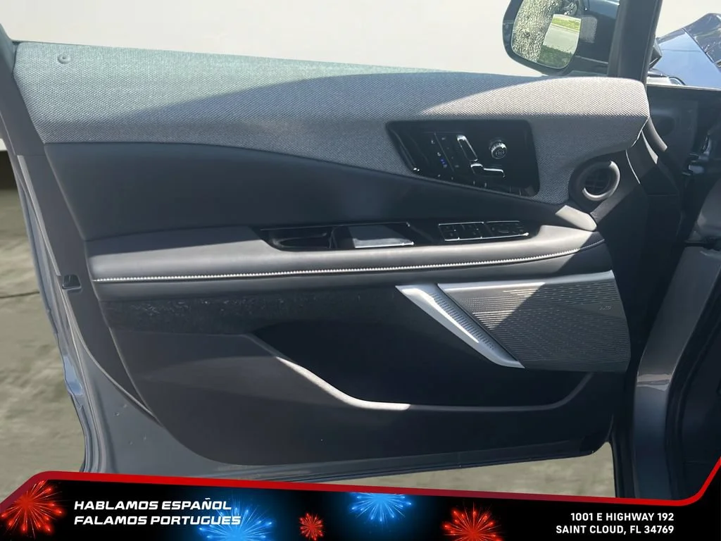 Used 2025 Argent Silver Metallic Cadillac Sport 2 image 10