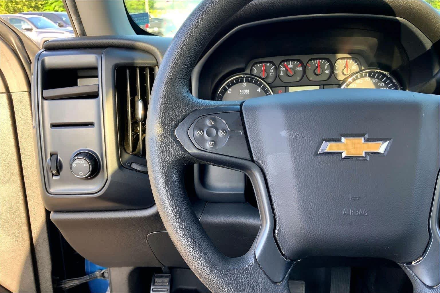 Used 2016 Deep Ocean Blue Metallic Chevrolet LS image 18