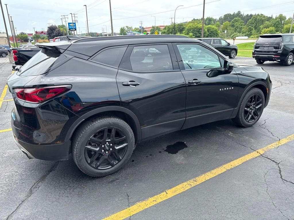 Used 2022 Black Chevrolet LT image 7