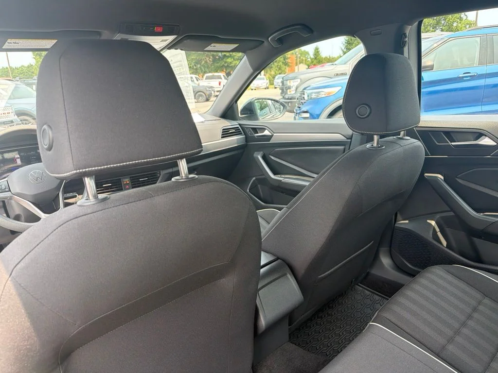 Used 2023 Silver Volkswagen 1.5T Sport image 25