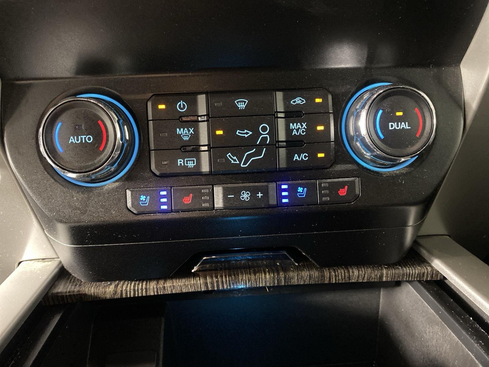 Used 2020 Blue Jeans Ford Lariat image 26