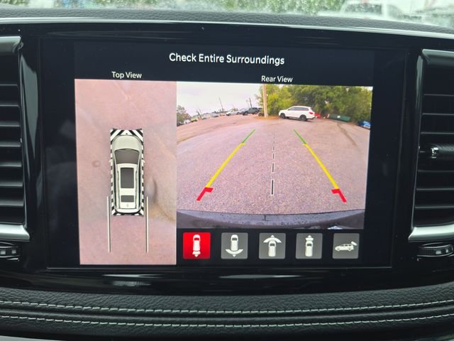 New 2026 Diamond Black Crystal Pearl-Coat Exterior Paint Chrysler Limited image 20