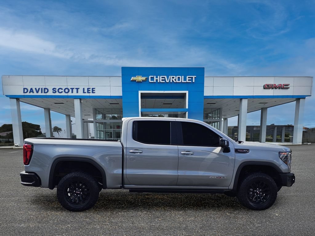 2023 GMC Sierra 1500 AT4X - Photo 9