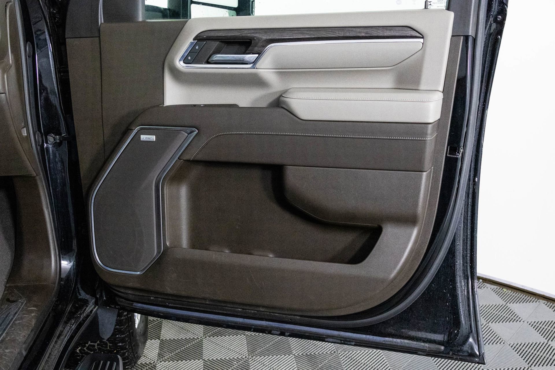 2024 CHEVROLET SILVERADO HD - Image 42