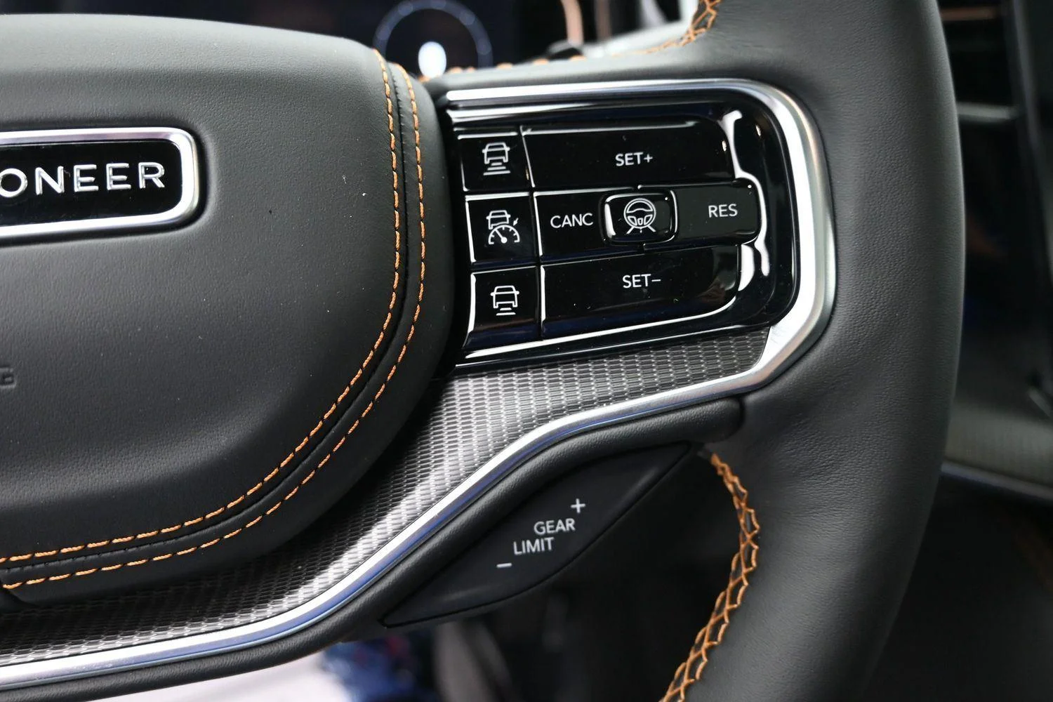 New 2026 High Gloss Black Jeep Summit Reserve image 23