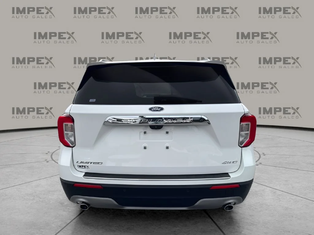 Used 2021 White Ford Limited image 4