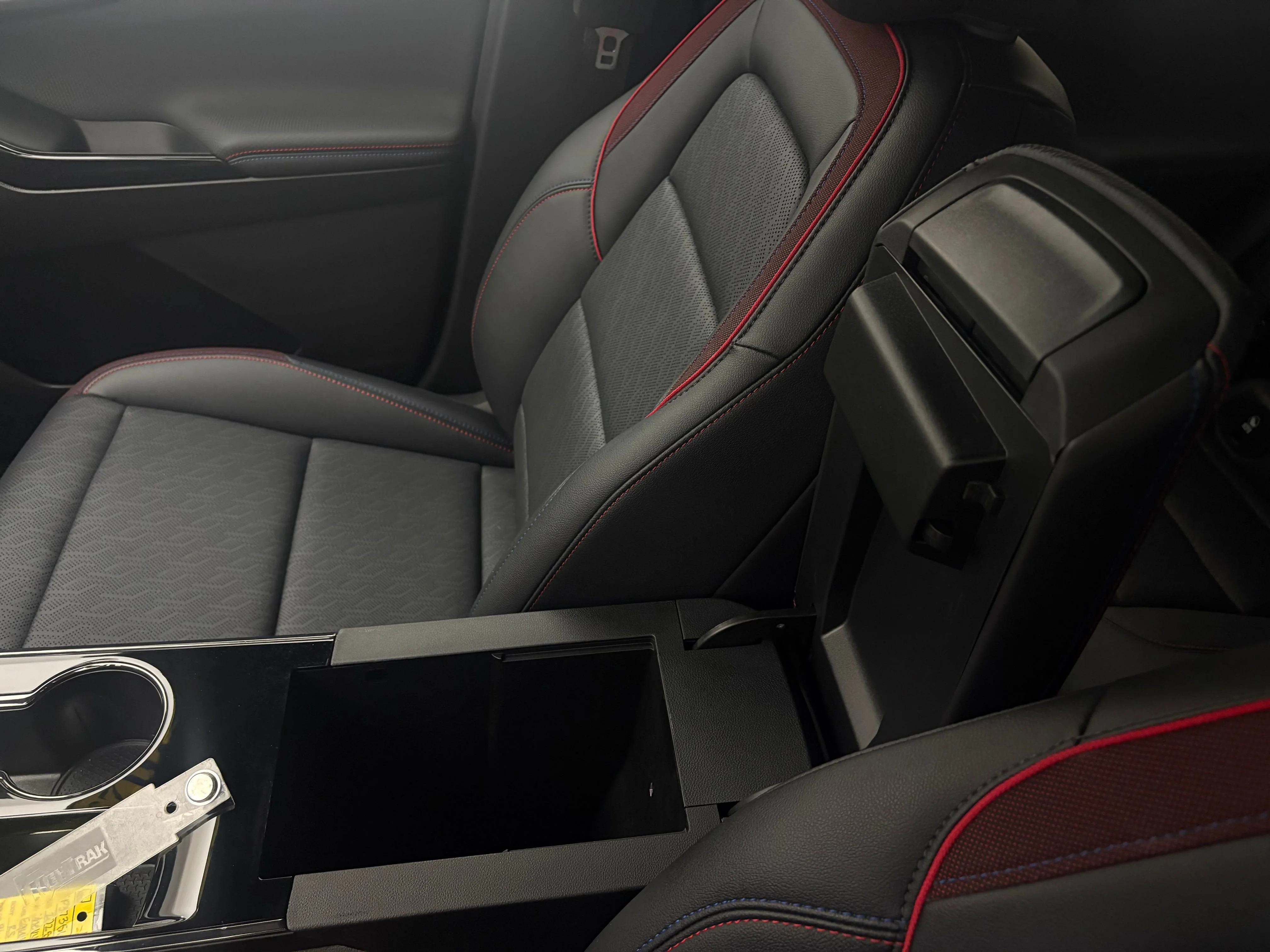Used 2025 Reef Blue Metallic Chevrolet RS image 27
