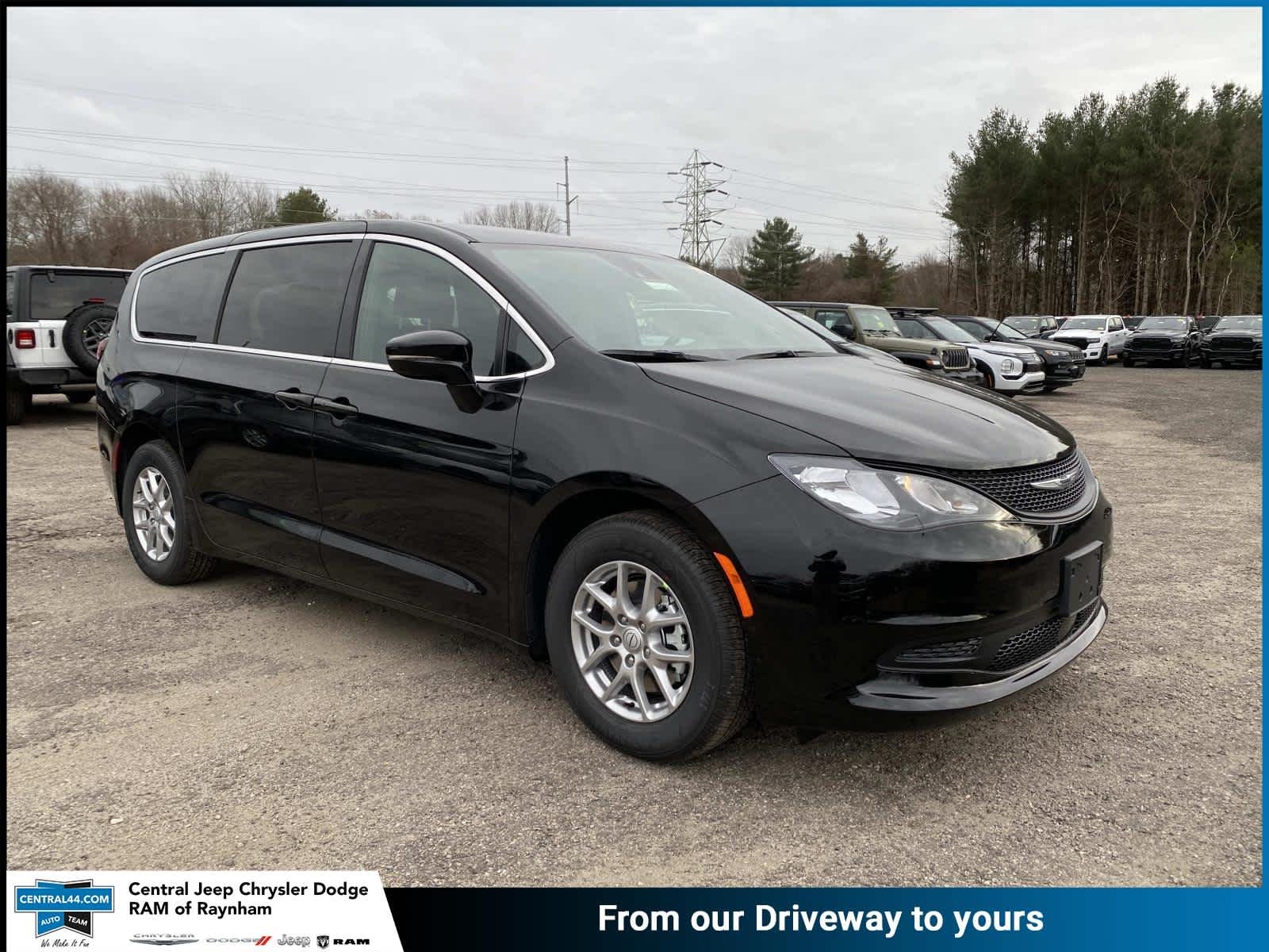 2026 Chrysler Voyager