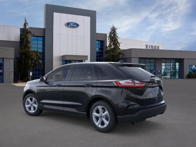 New 2024 Agate Black Metallic Ford SE image 4