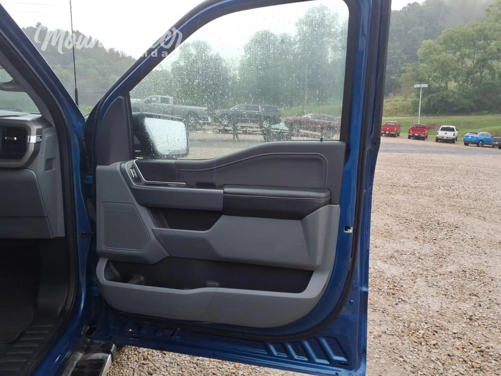 Used 2024 Atlas Blue Ford XLT image 20