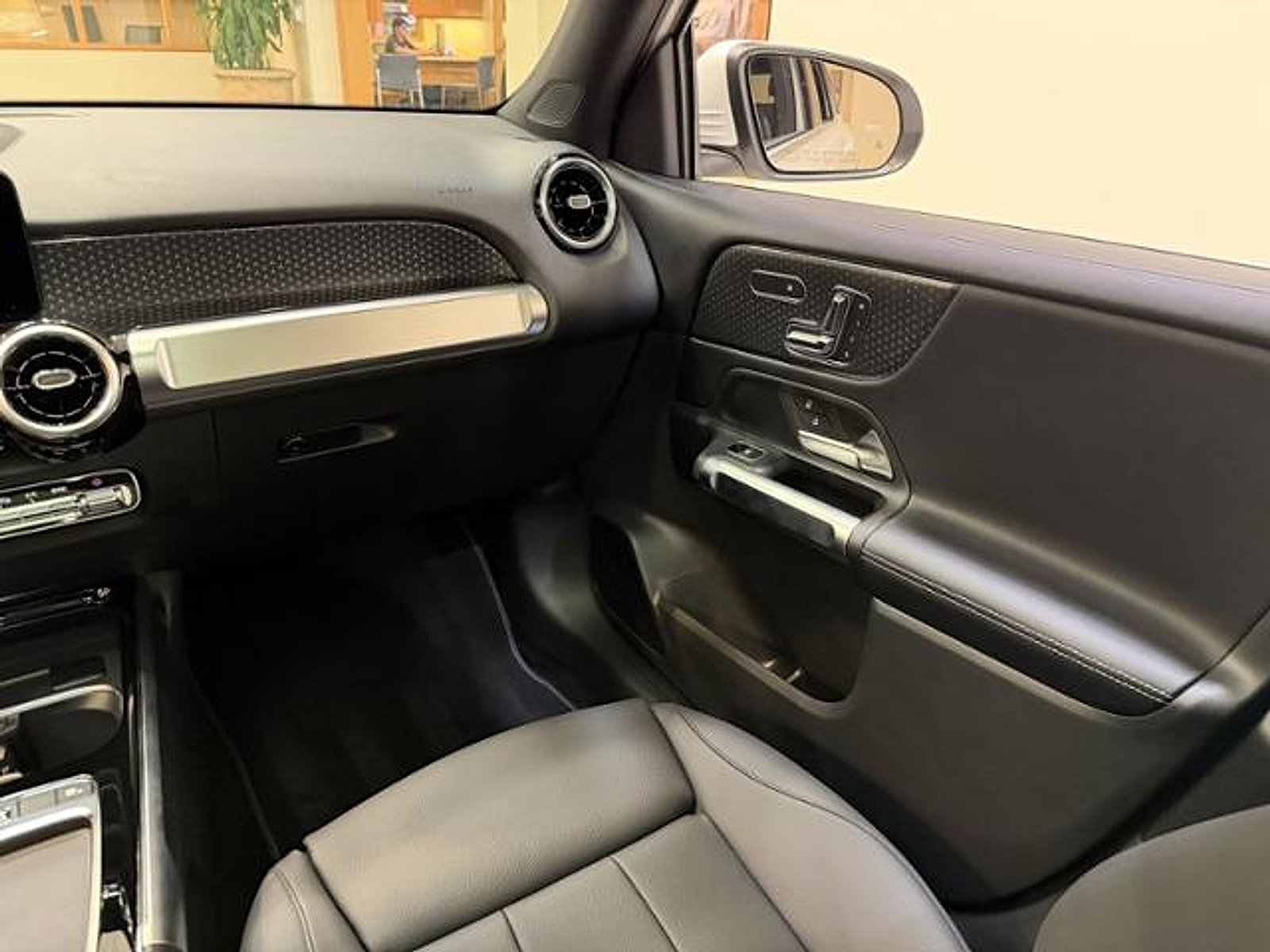 Certified Used 2026 Polar White Mercedes-Benz  image 10