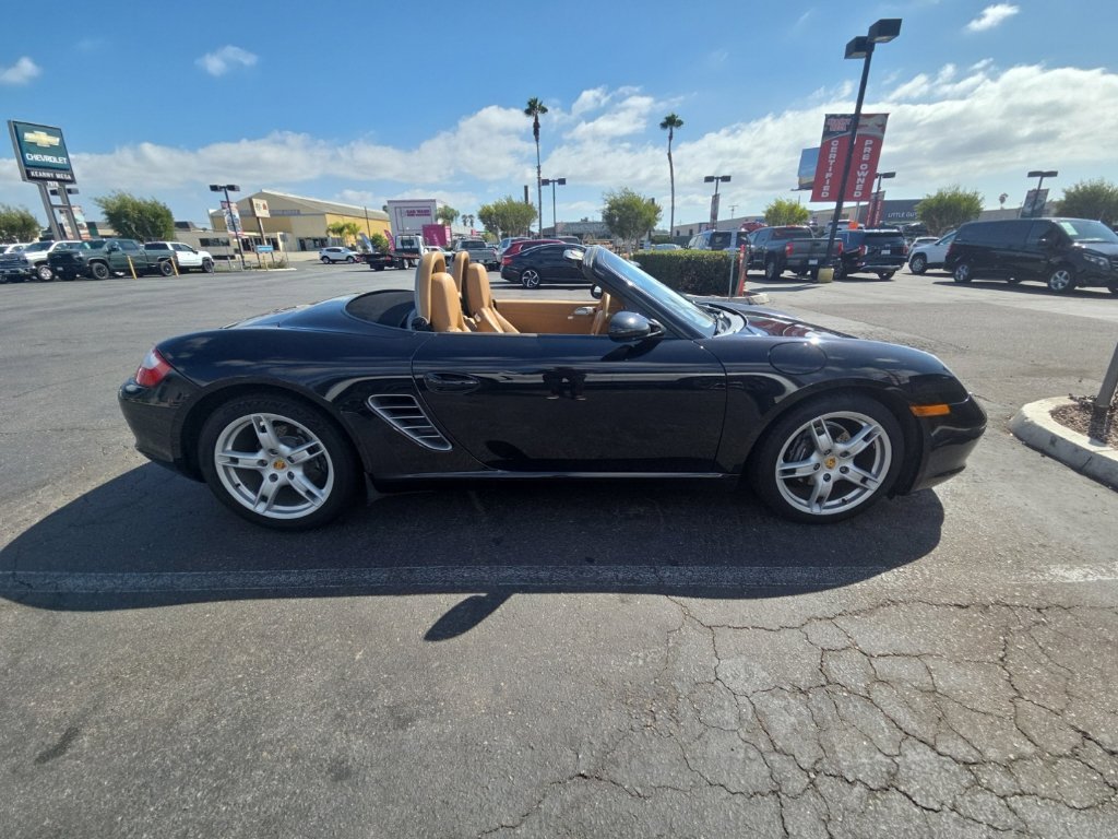 Used 2005 Black Porsche Base image 4