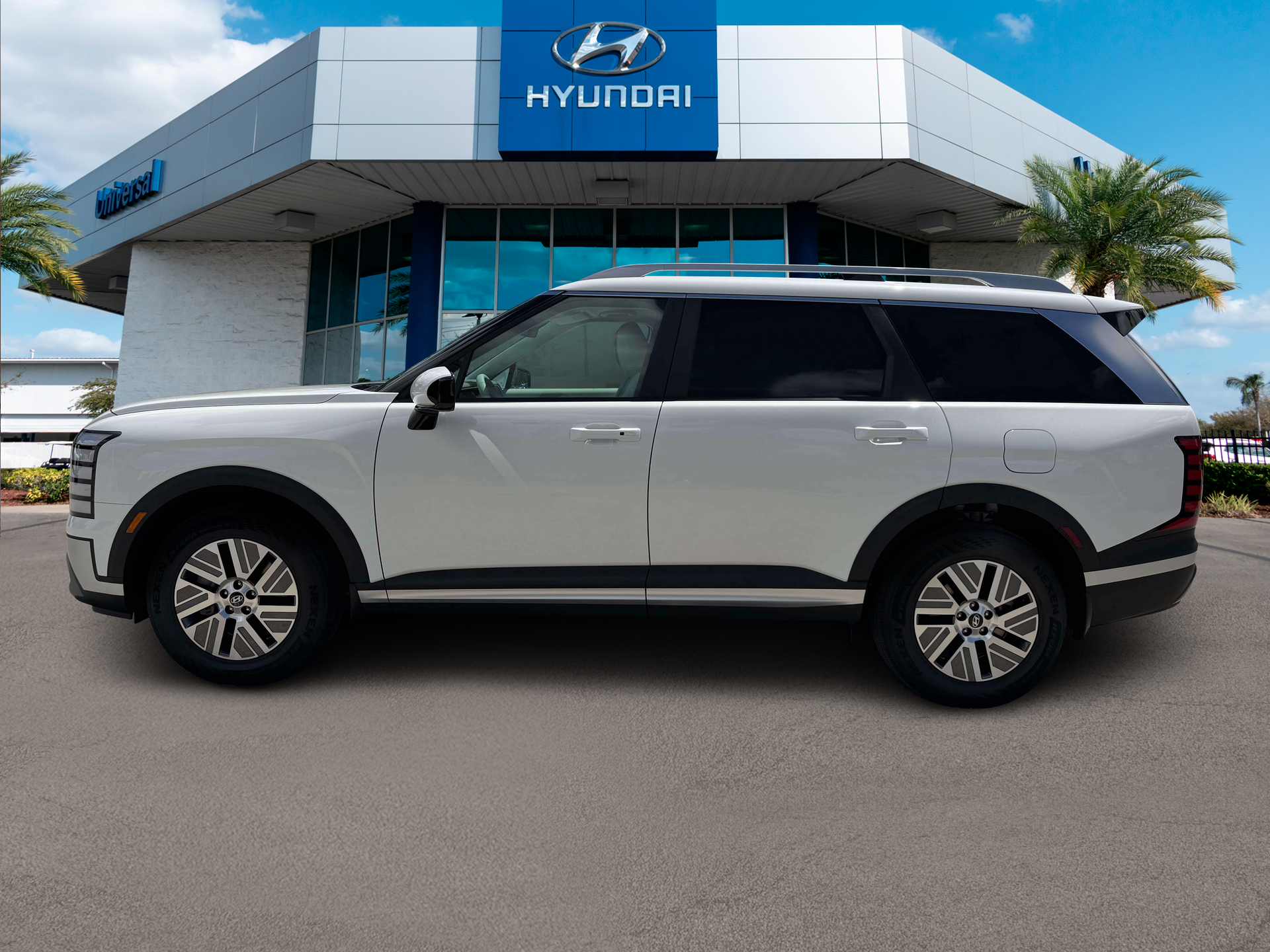 New 2027 White Hyundai Blue SEL 8P image 3
