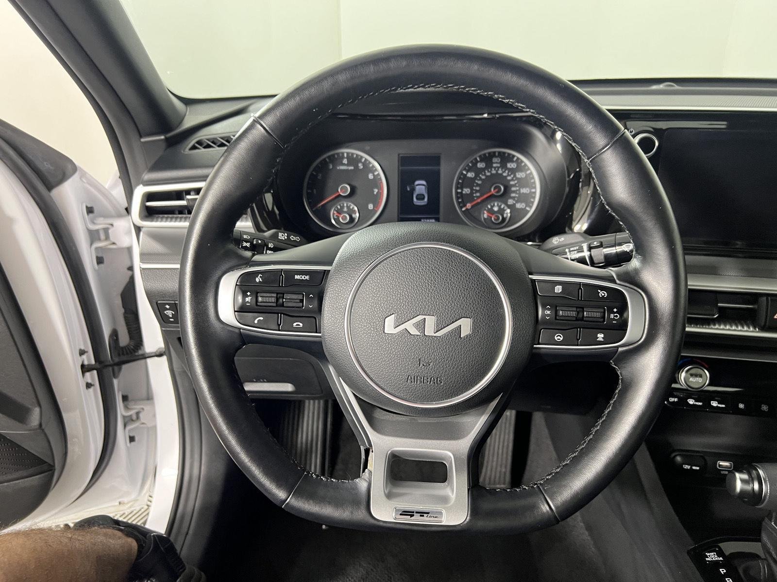 Used 2024 Glacial White Pearl Kia GT-Line image 18