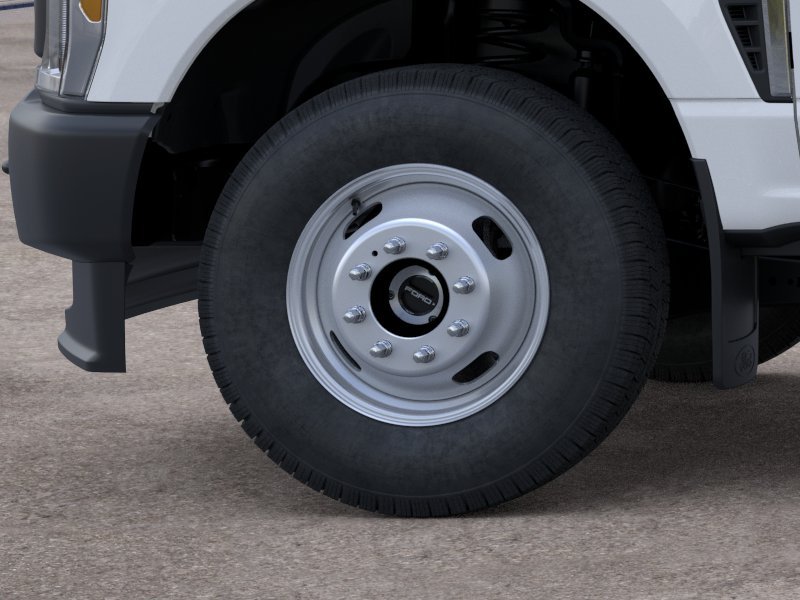 New 2026 Oxford White Ford F-350® XL image 19