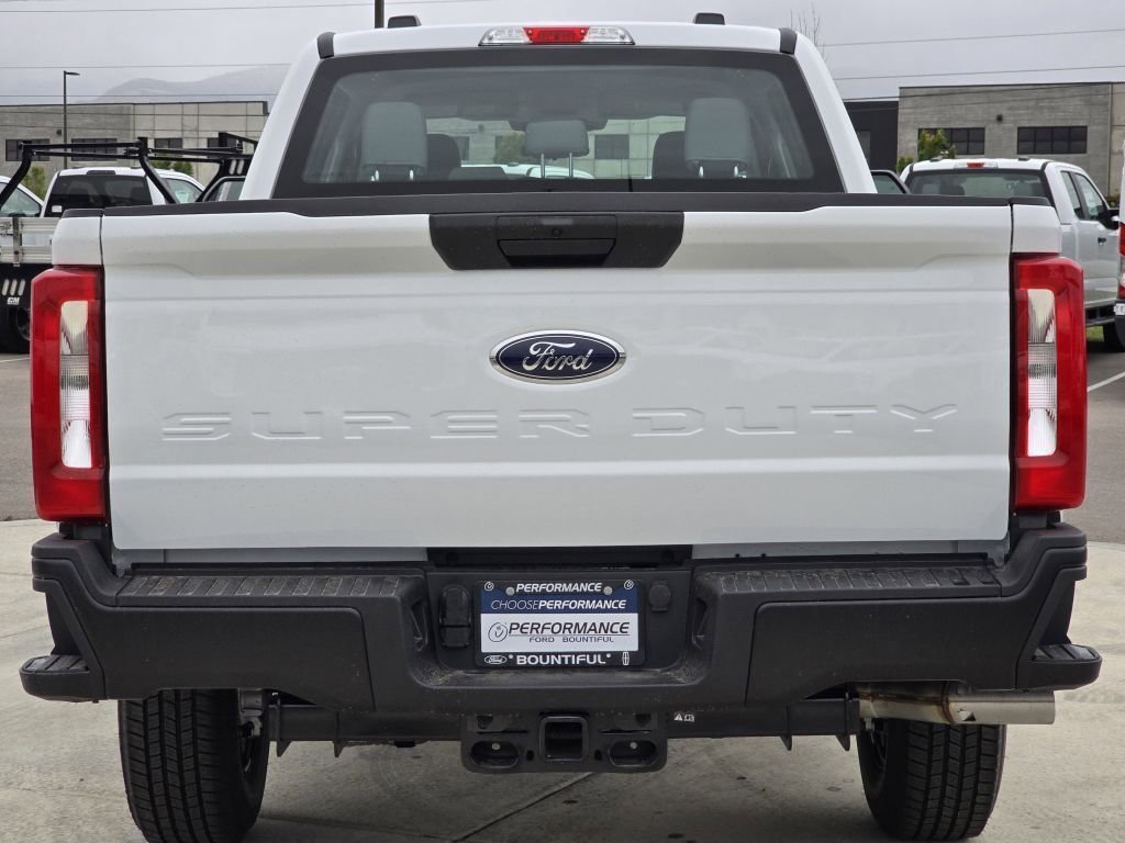 New 2026 Oxford White Ford F-350® XL image 22
