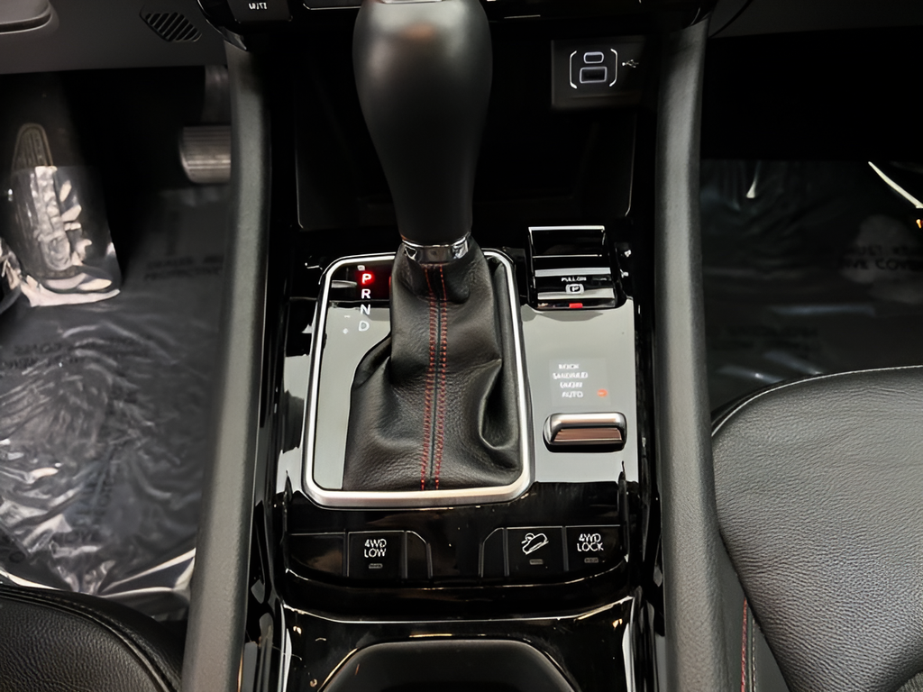Used 2025 Silver Jeep Trailhawk image 33