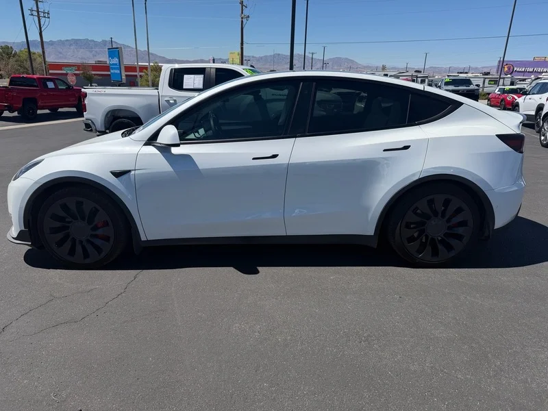 Used 2022 White Tesla Performance image 6