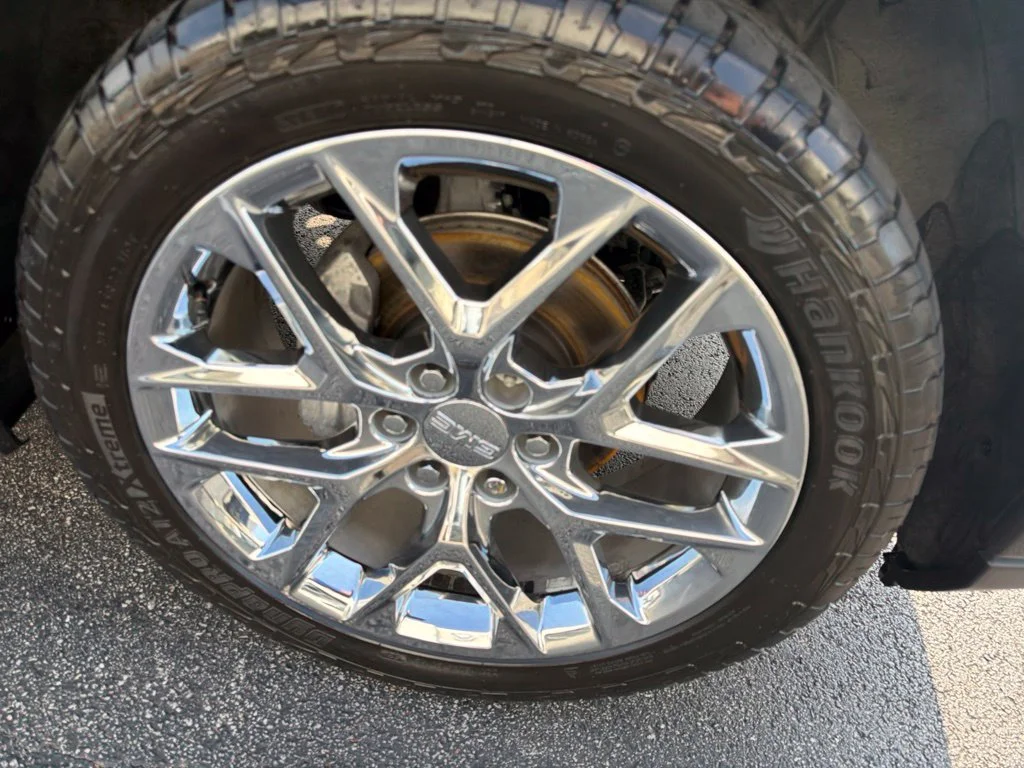 Used 2022 Onyx Black GMC Denali image 9