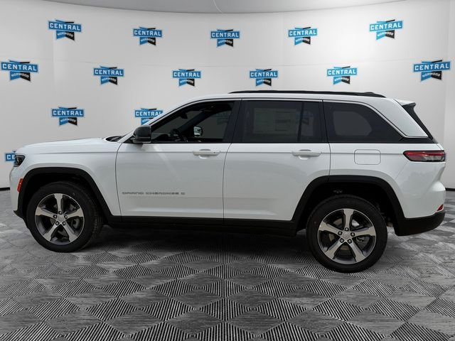 New 2026 Bright White Clear-Coat Exterior Paint Jeep Limited image 2