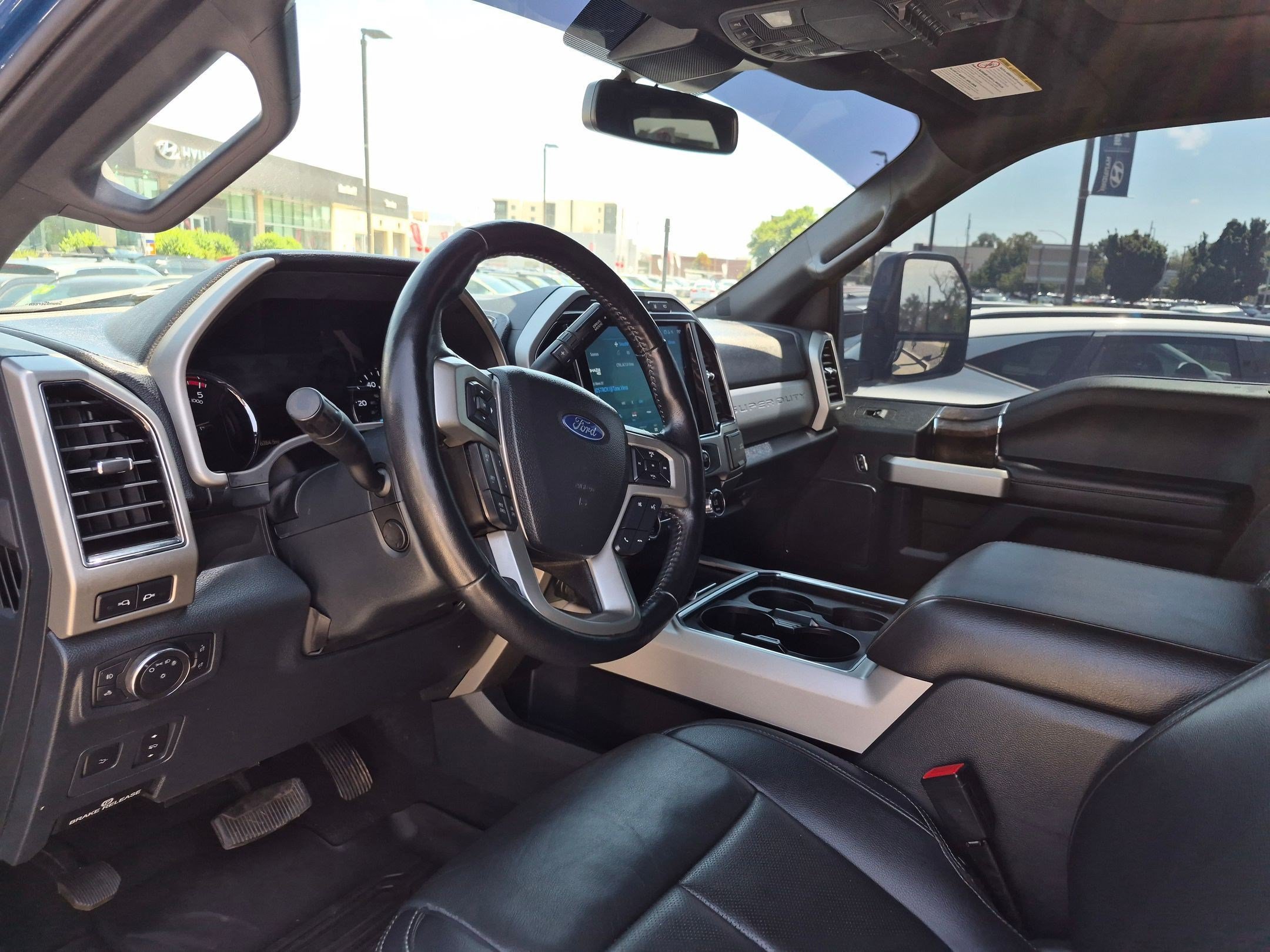 Used 2022 Blue Metallic Ford LARIAT image 14
