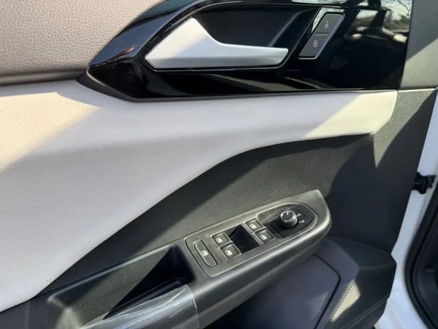 New 2026 Pure White Volkswagen S image 13
