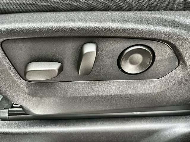 2026 Chevrolet Silverado 1500 photo 16 of 35