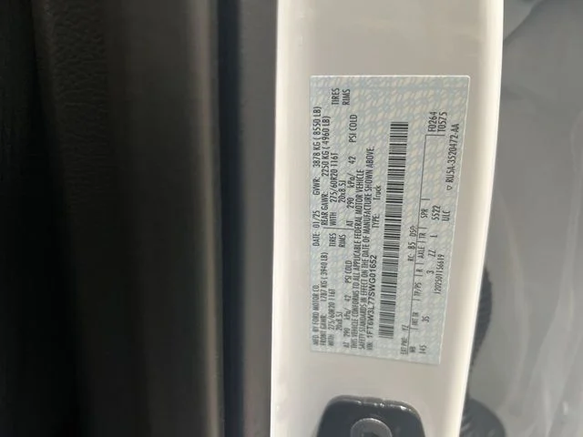 2025 Ford F-150 Lightning Flash - Photo 33