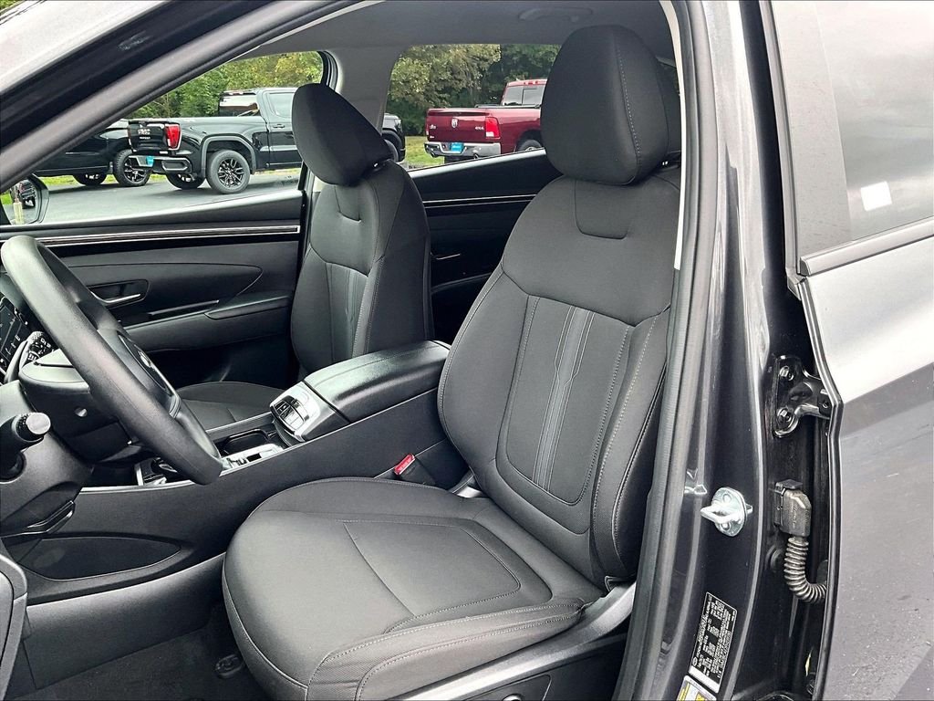 Used 2023 Gray Hyundai SEL image 10