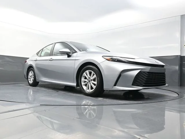 Used 2025 Silver Toyota LE image 30
