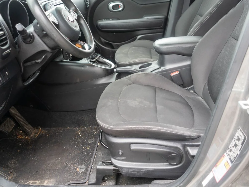 Used 2019 Gray Kia Base image 12