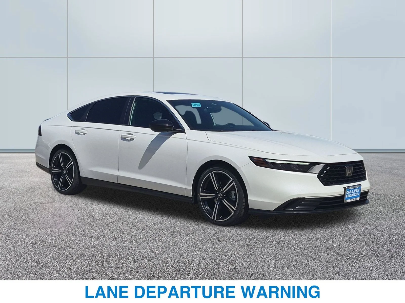 Used 2025 White Honda Sport image 4