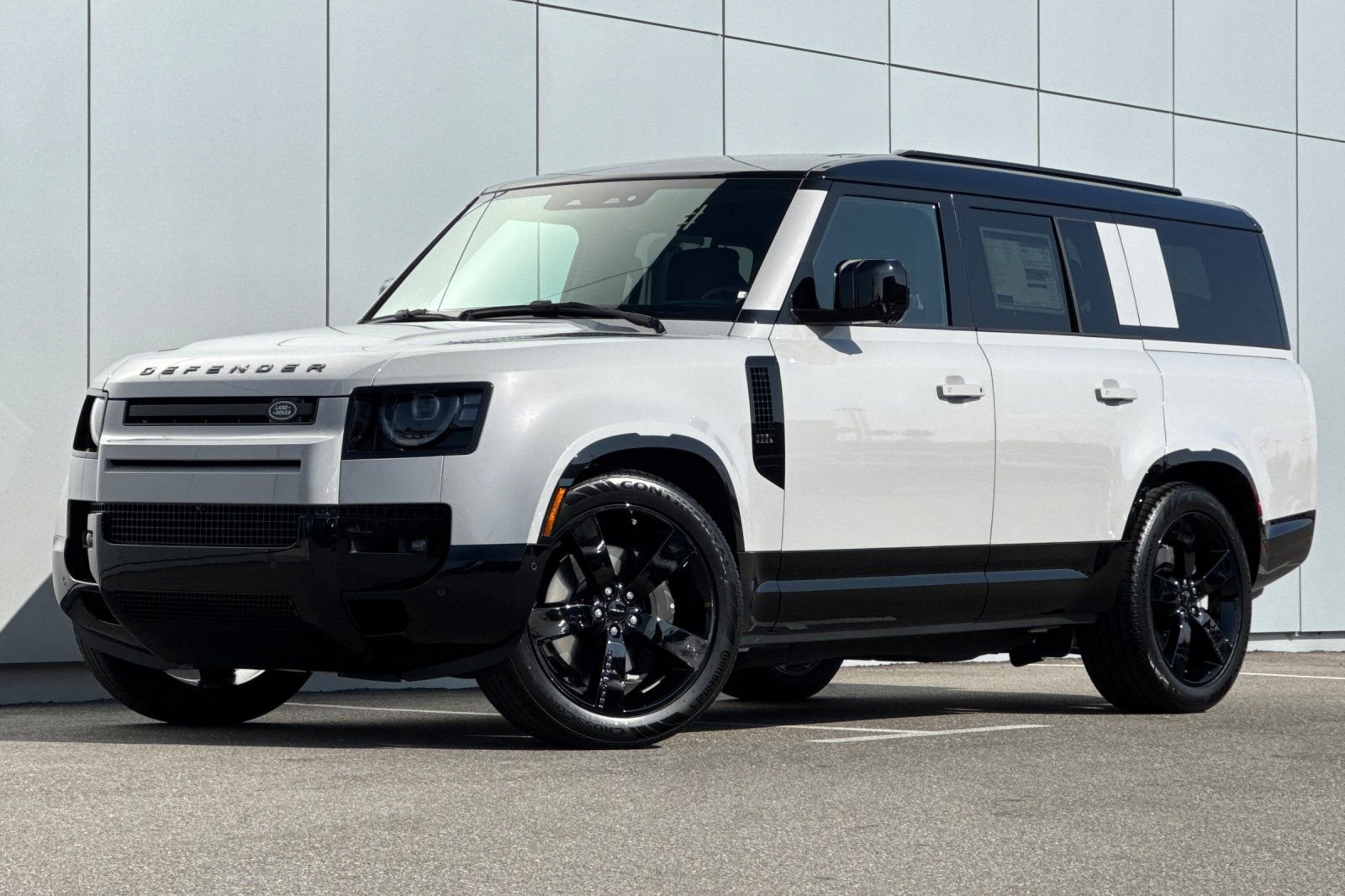 New 2026 Borasco Grey Land Rover X-Dynamic SE image 1